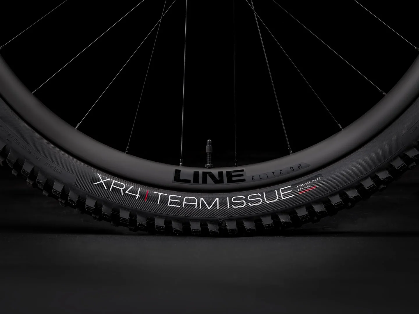 2023 Trek Top Fuel 9.8 XT - Image 8