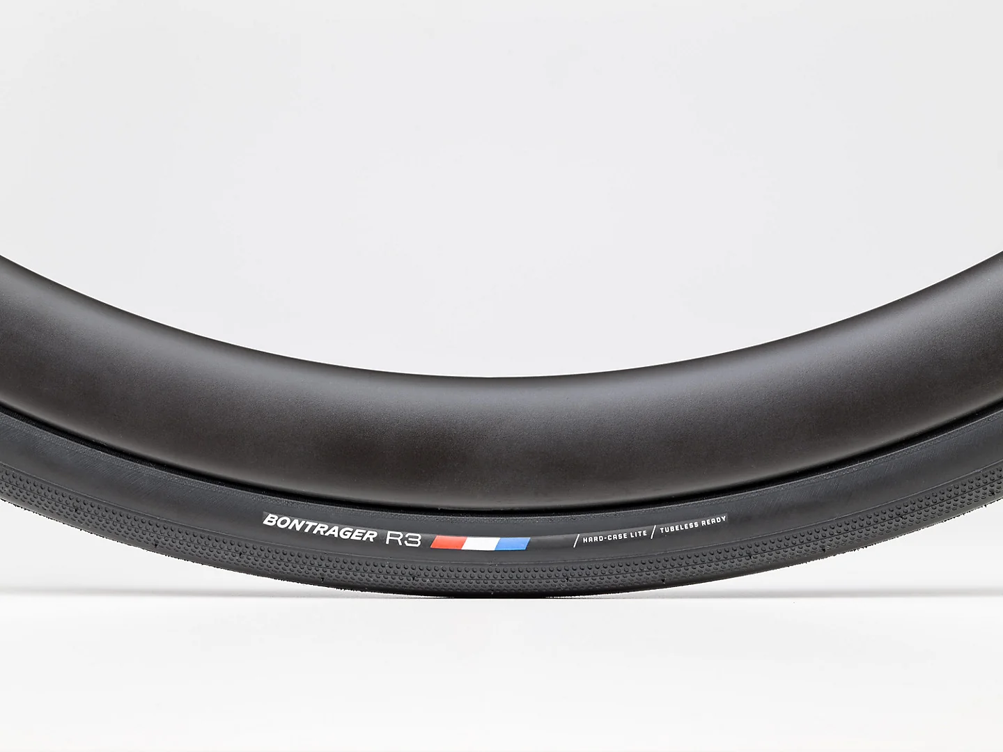 Bontrager R3 Hard-Case Lite TLR Road Tyre - Image 4