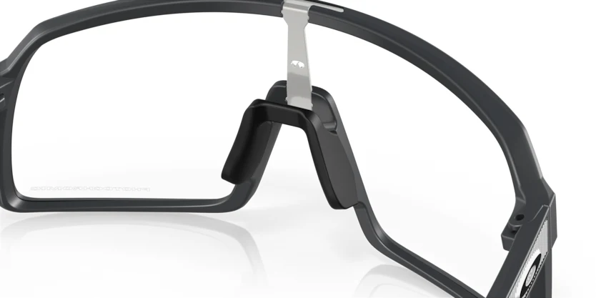 Oakley Sutro - Matte carbon Photochromic - Image 7